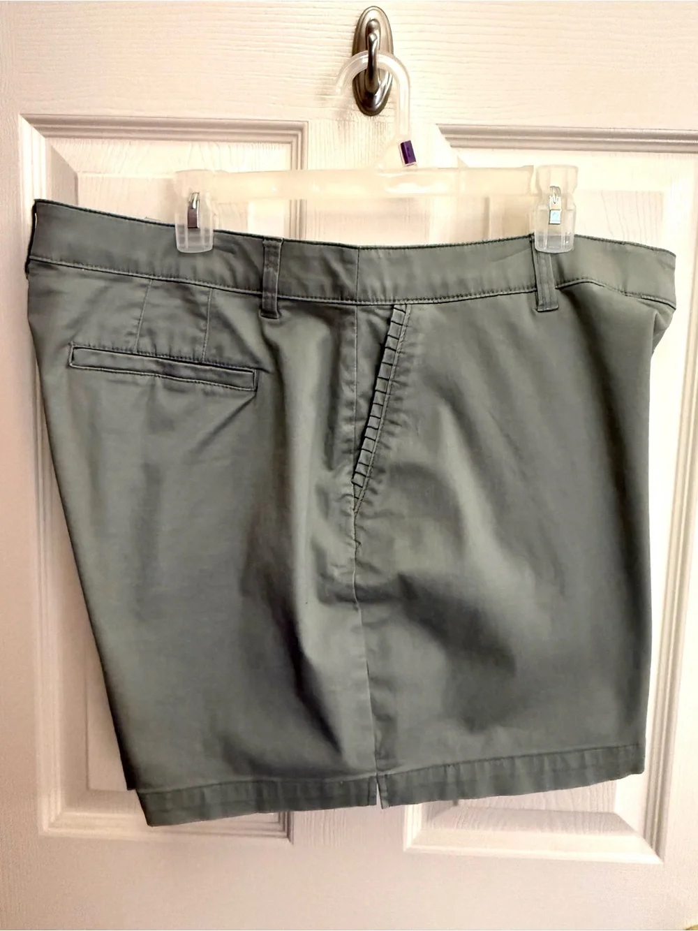 NWT Lane Bryant Girlfriend Shorts Size 18 Green